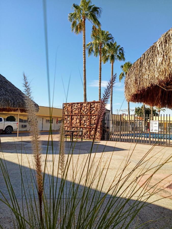 Hotel Posada Del Desierto Heroica Caborca ภายนอก รูปภาพ