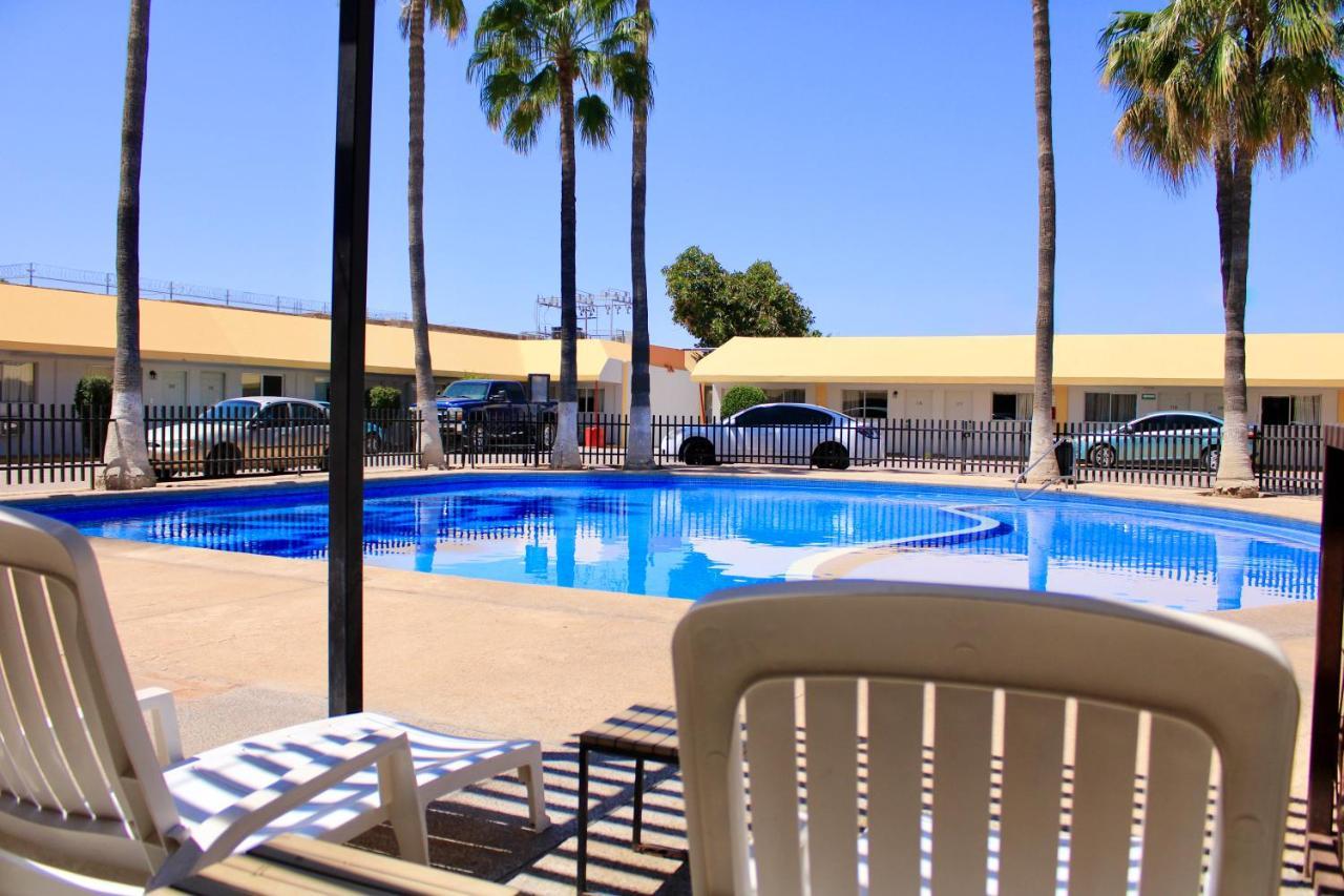 Hotel Posada Del Desierto Heroica Caborca ภายนอก รูปภาพ